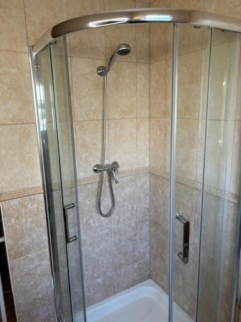 Villa Galvana Гия Екстериор снимка